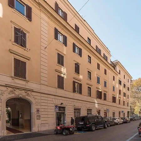 Testaccio Colourful Διαμέρισμα